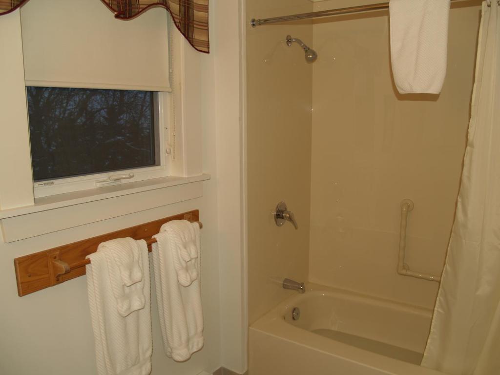 Bakers Chest B&B Truro Room photo